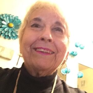 Meet your Posher, Georgia